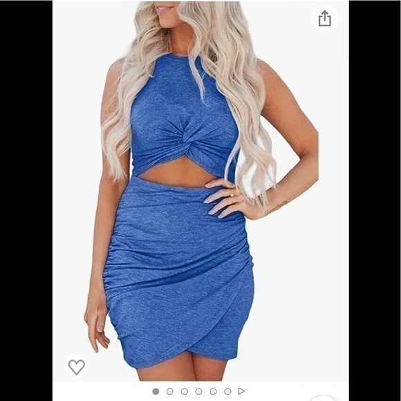 Mid cut out fitted summer dress - Picture 1 of 3